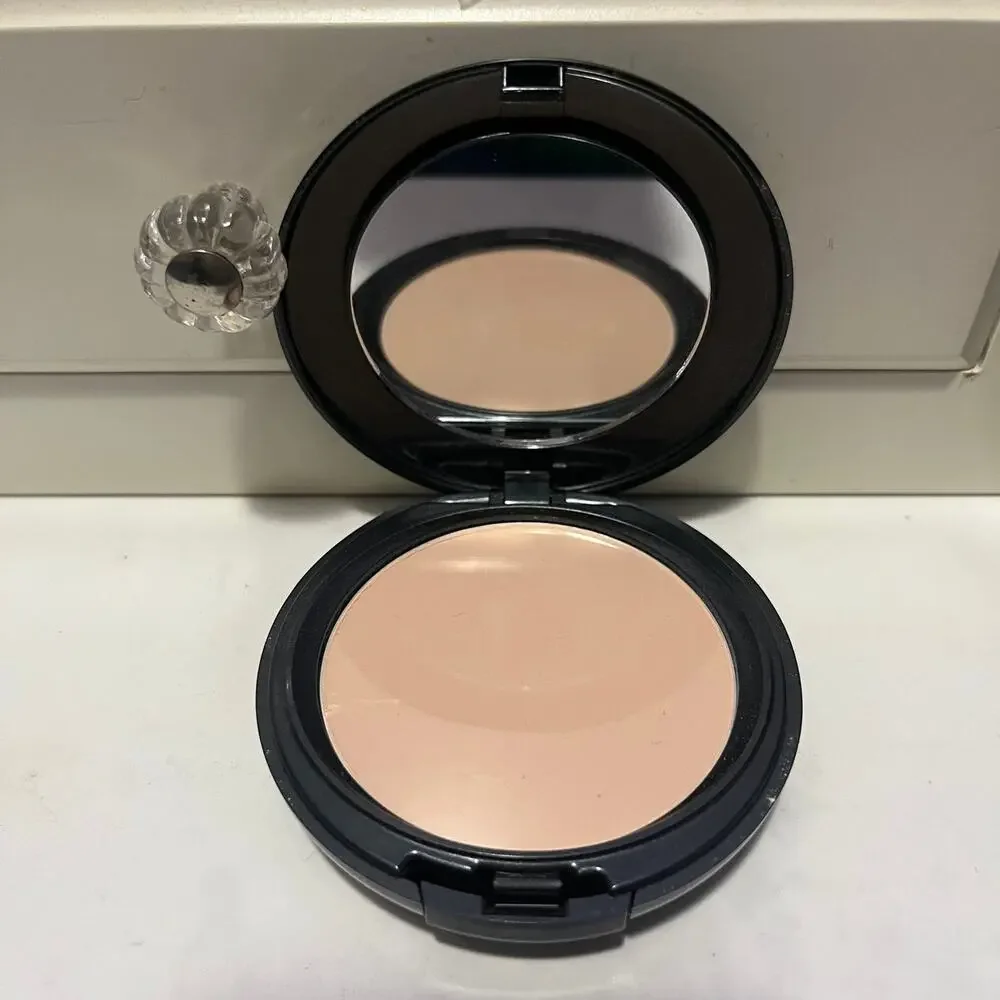 NWB 💖 Cover FX Pressed Mineral Foundation Powder Makeup in F1 / Fair 1 - Picture 3 of 7